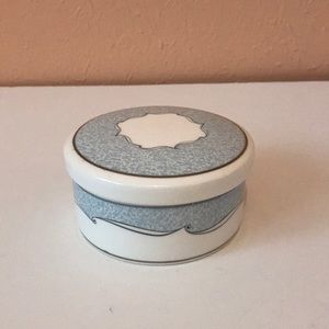 Wedgewood Venice Bone China Trinket Box
